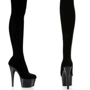 BRAND NEW in box ADORE from Pleaser shoes US 6